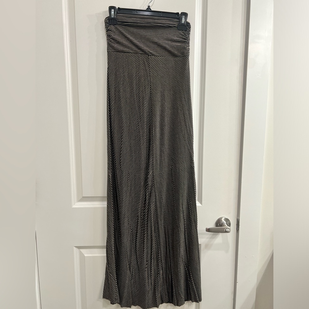 Black and cream maxi skirt size small